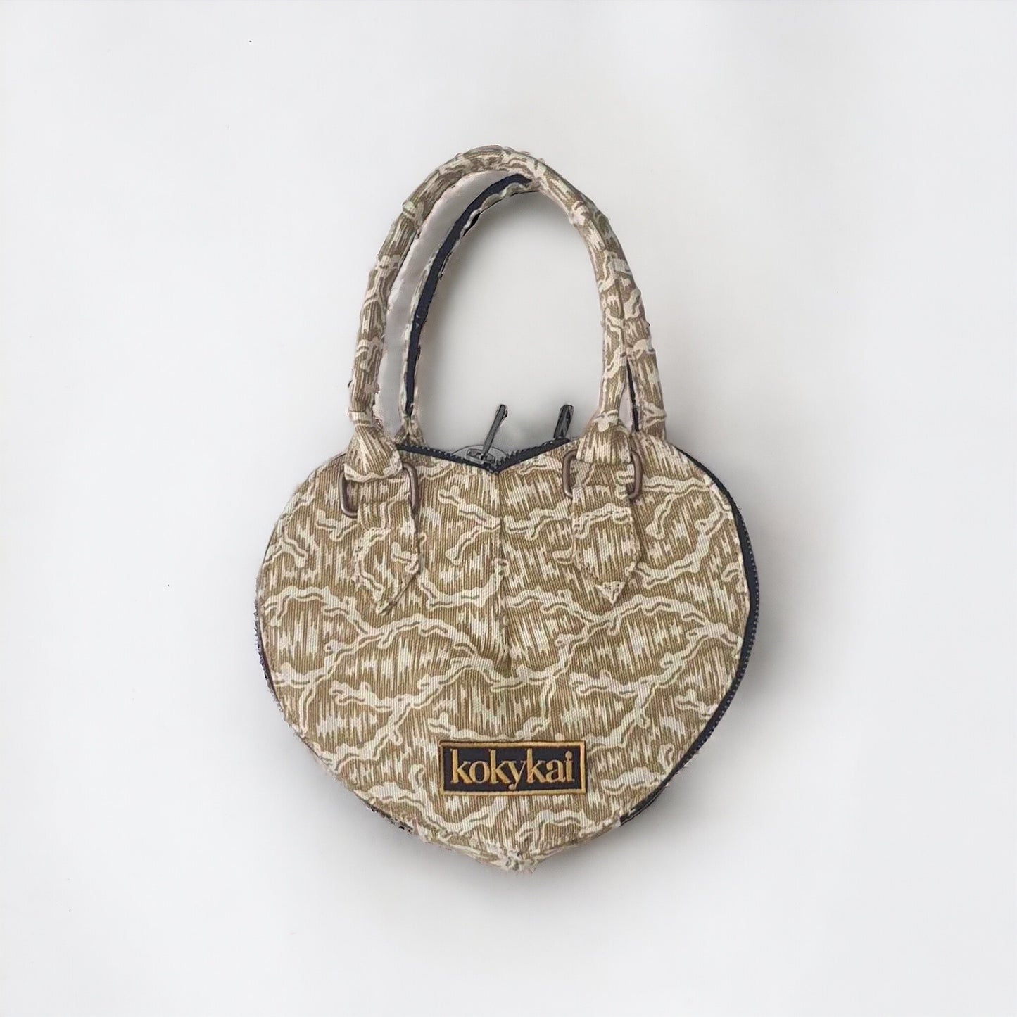 Savanna lands kokykai Love Heart Handbag